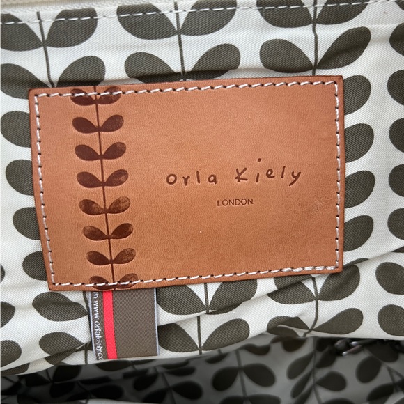 Orla Keily Yellow Tote Bag with Blue Accents - Picture 2 of 11